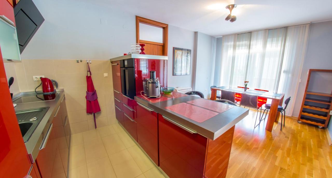 Apartment R Luxor With Parking Garage Mostar Ngoại thất bức ảnh